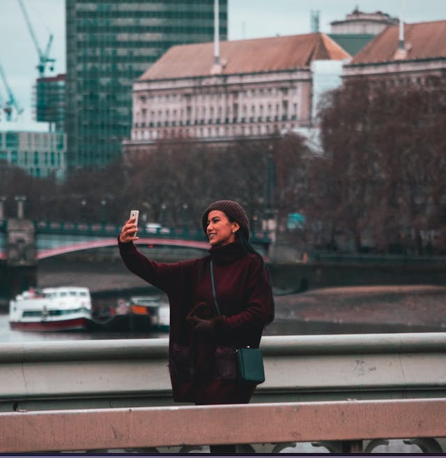 Data is free when traveling in any country within EU, UK, USA, & Canada.