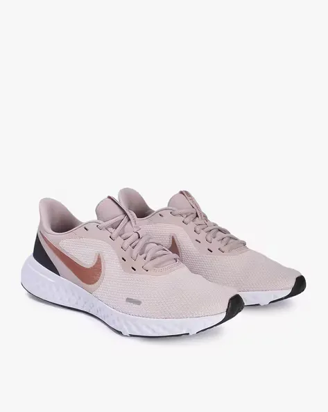 Revolution 5 Lace-Up Running Shoes