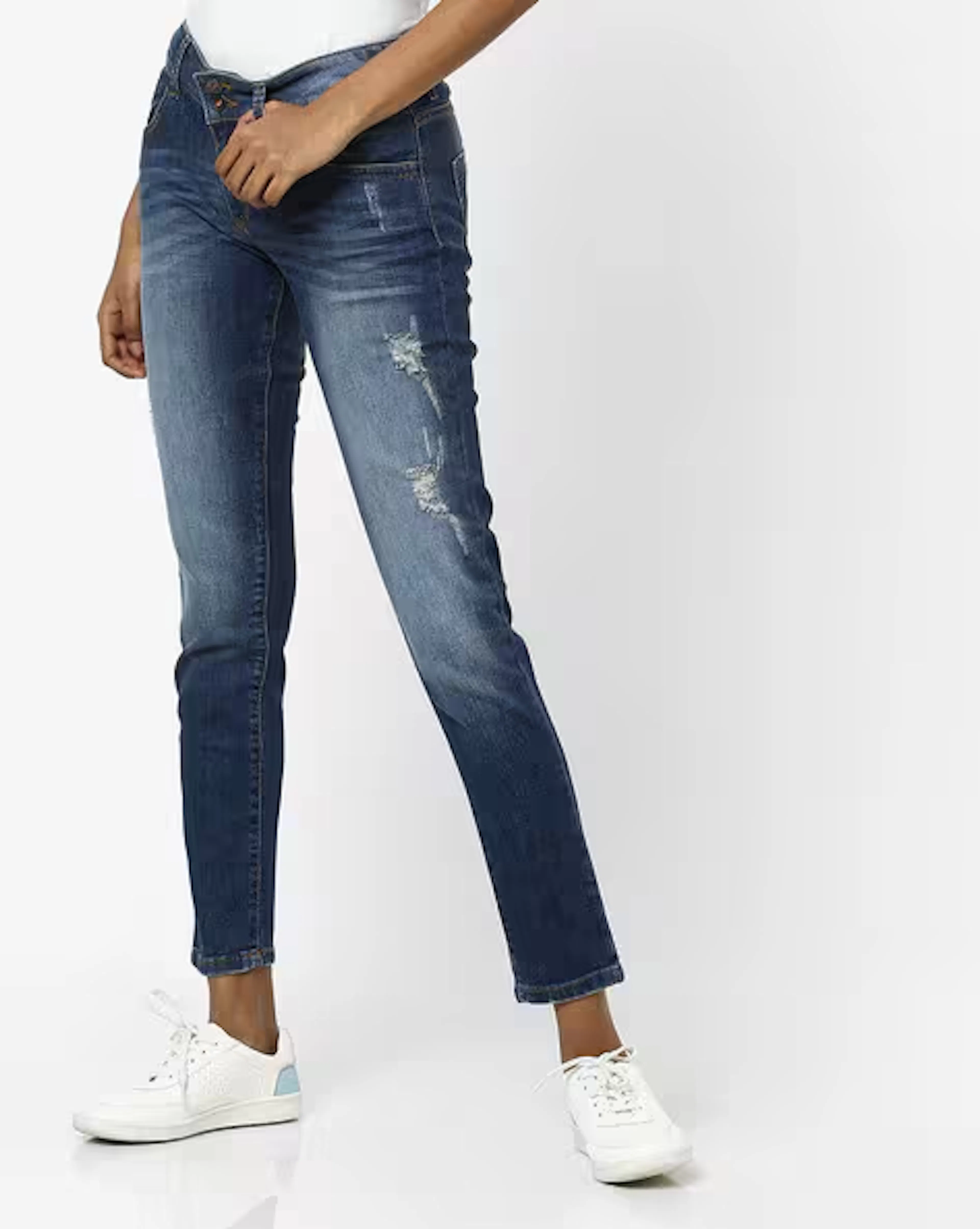 Washed & Distressed Slim Fit Jeans