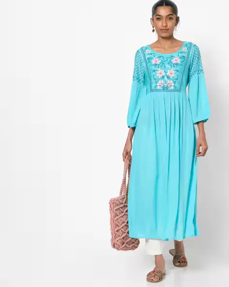 Anarkali Kurta with Floral Embroidery