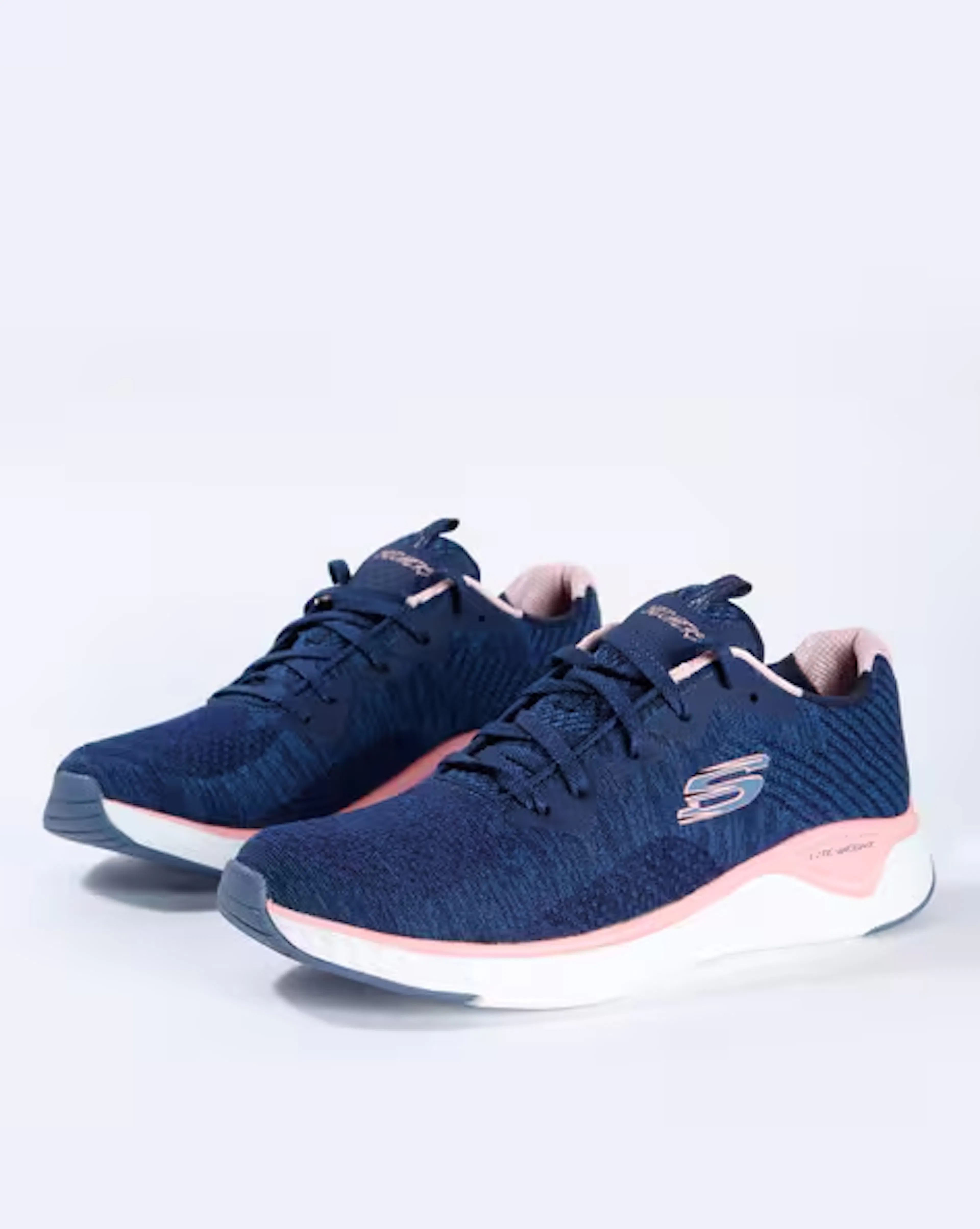 Solar Fuse Brisk Escape Lace-Up Sports Shoes