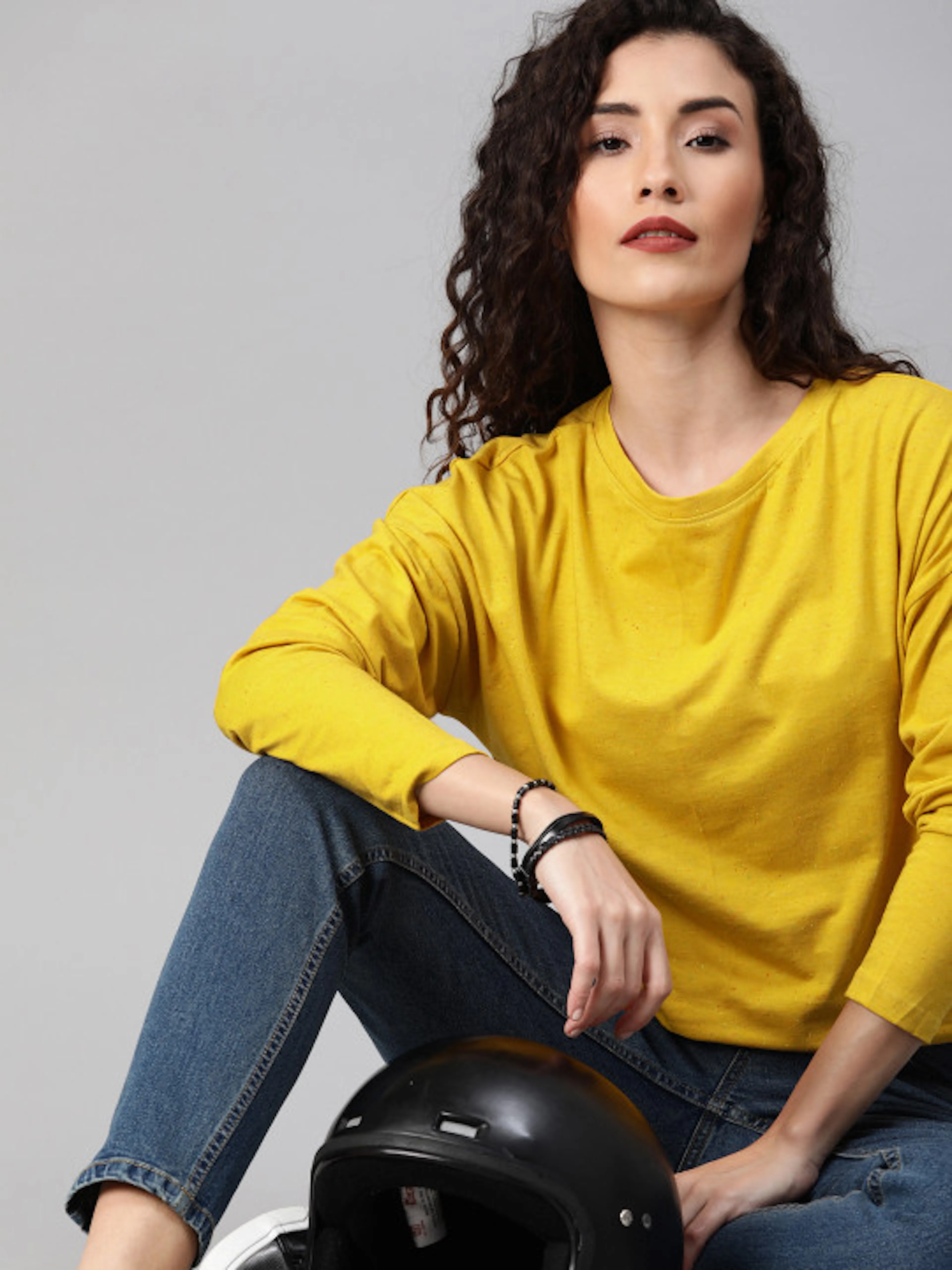 Roadster Women Mustard Yellow Solid Round Neck T-shirt