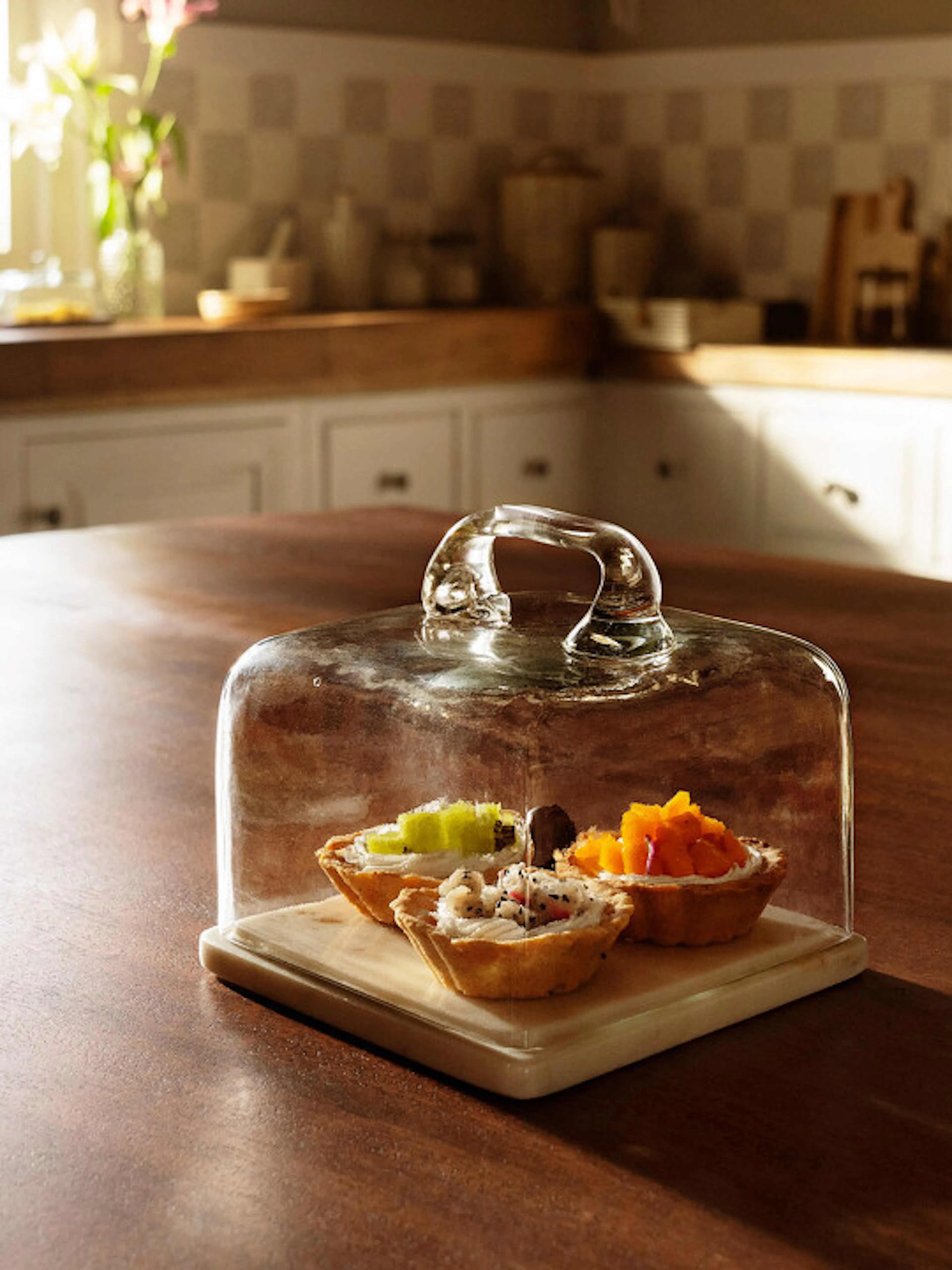 ellementry White & Transparent Glass Cloche With Marble Base Square