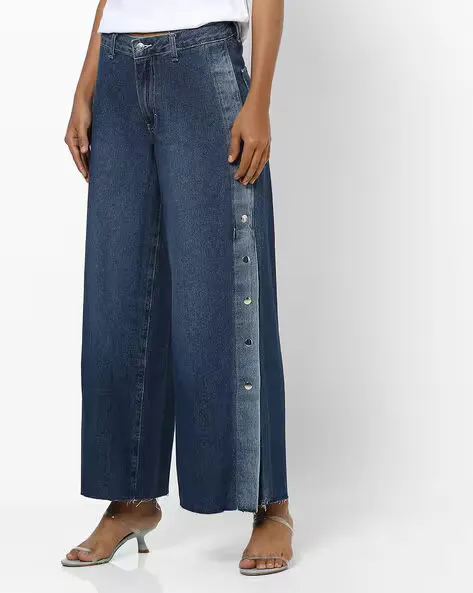 Washed Wide Jeans with Rivets