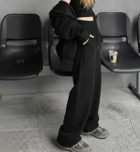 Dockstreet Solid Women Black Track Pants