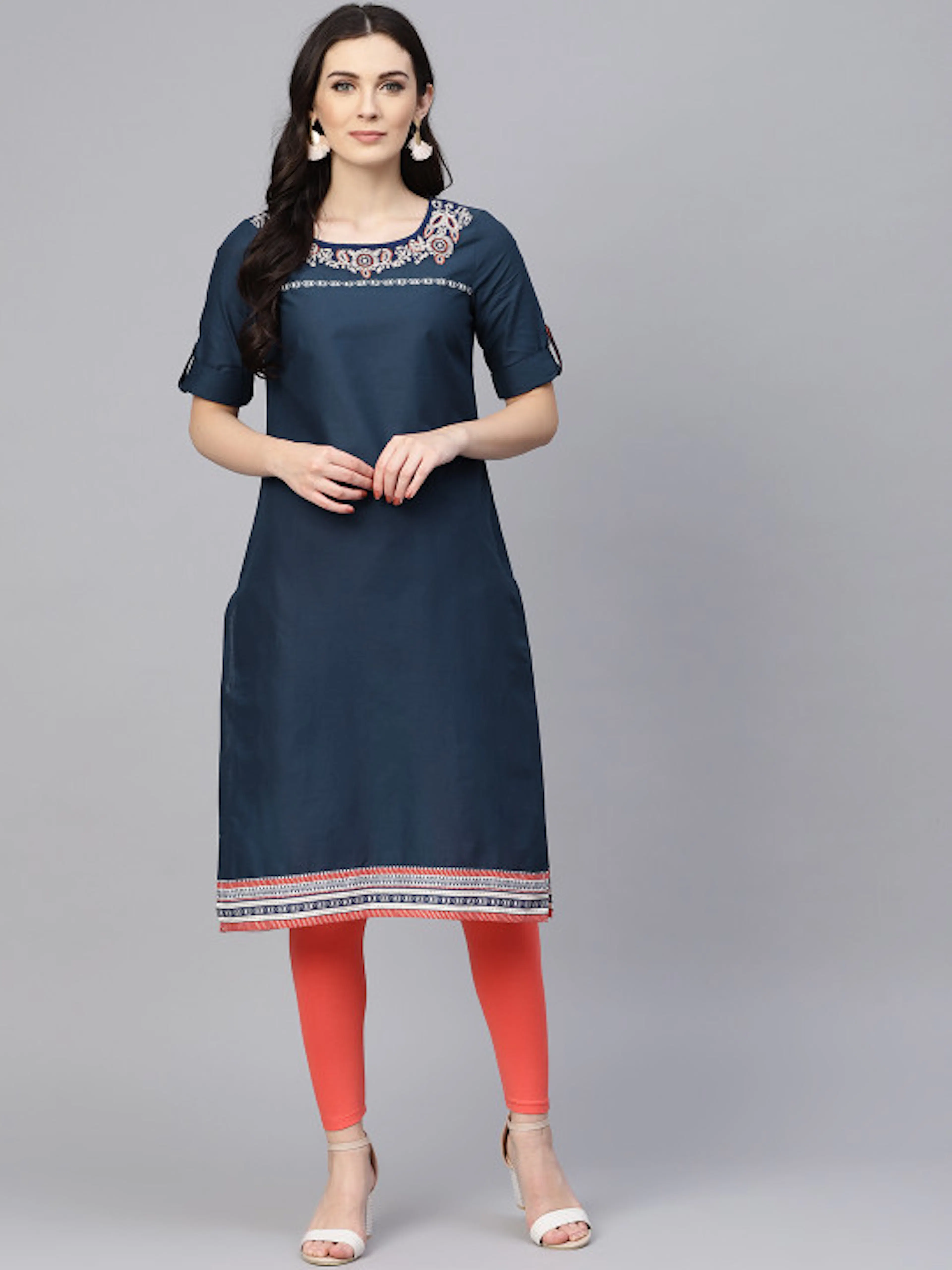 W Women Navy Blue Solid Straight Kurta