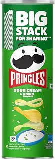Pringles Sour Cream & Onion Flavour | Potato Chips | Sour Cream & onion Flavored Potato chips | Crispy Snack | Crunchy Snack food for Movies, Games & More | On-the-Go Can | 141g