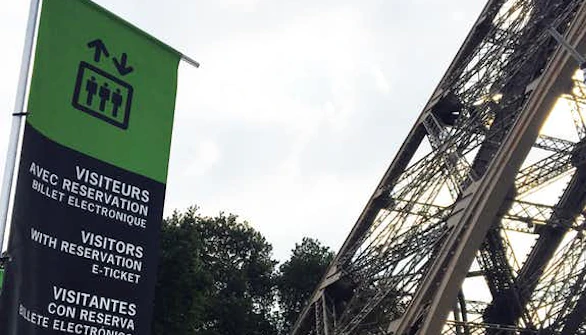 Eiffelturm Eingang