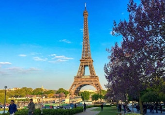 La mejor época para viajar a París - Torre Eiffel