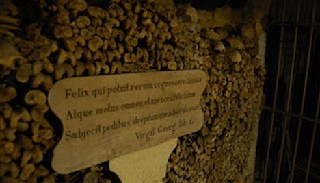 Visit Paris Catacombs