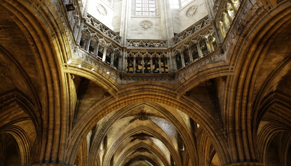 interieur cathedrale barcelone