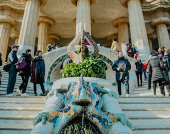 dragon stairway parc guell
