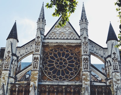 London eye capsule -Westminster Abbey