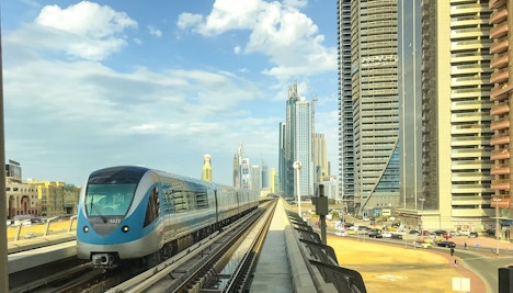 Dubai city travel guide - metro