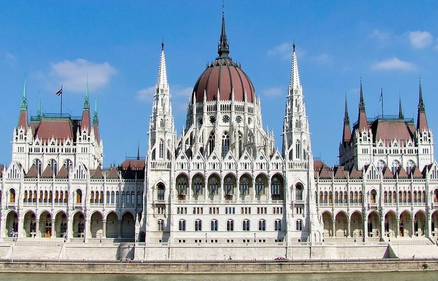 visiter parlement hongrois
