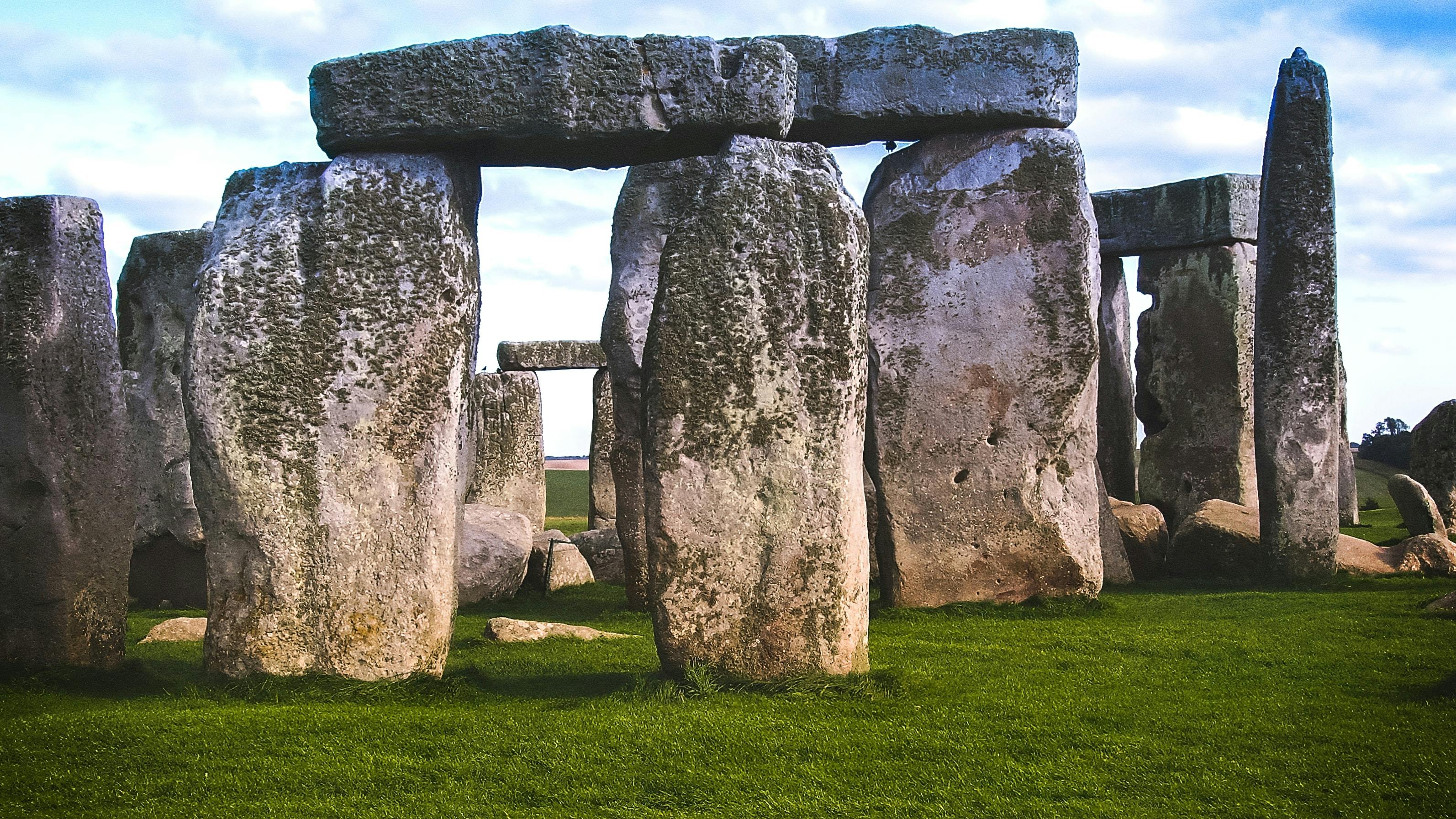 History of Stonehenge | From 3000 BC to Today