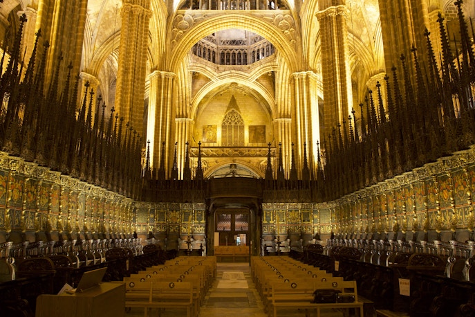 interieur cathedrale barcelone