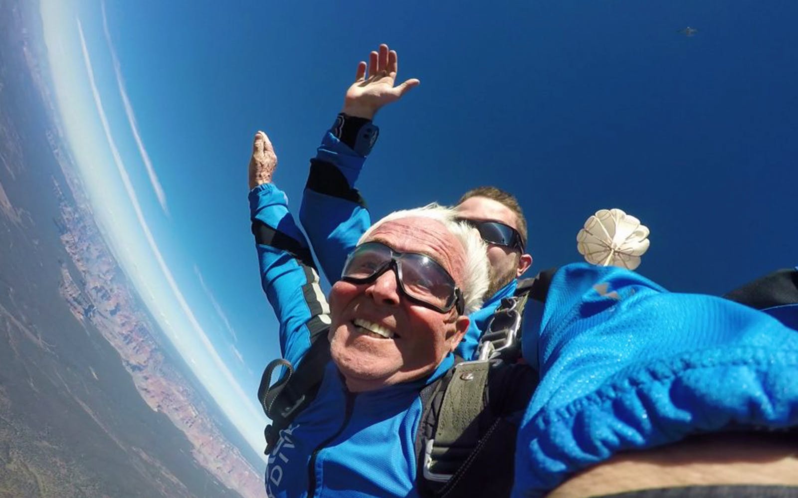 Skydiving at Grand Canyon Location, tips, tickets and more