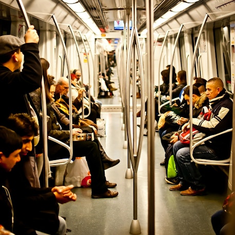 barcelona in december - metro