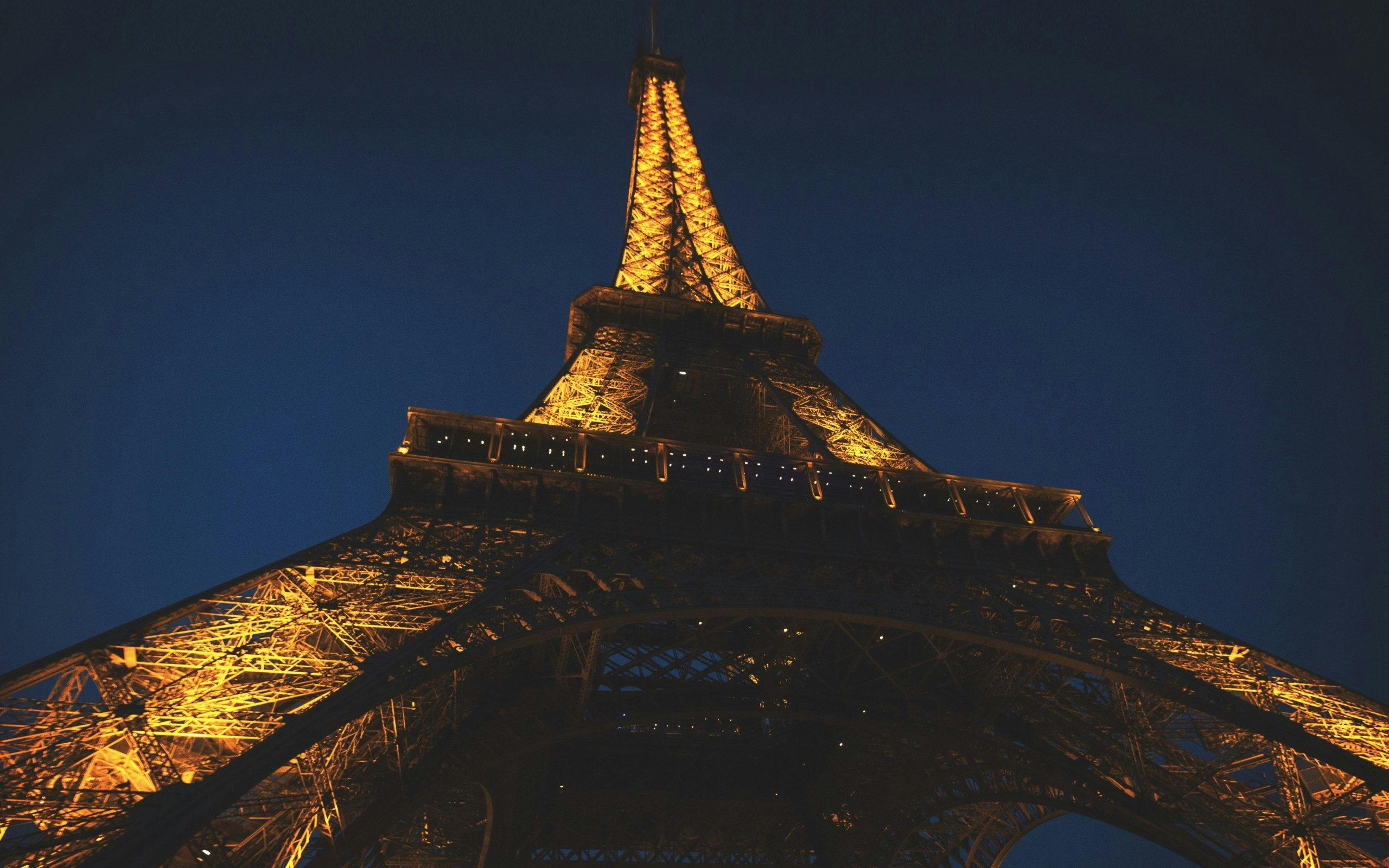 Eiffel tower tickets in paris skip the line last minute availability