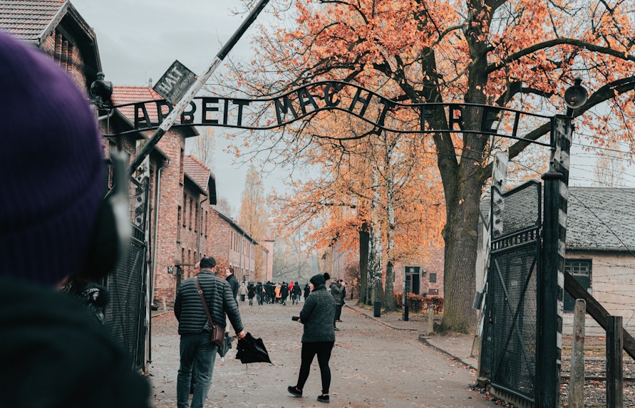 Auschwitz Schriftzug