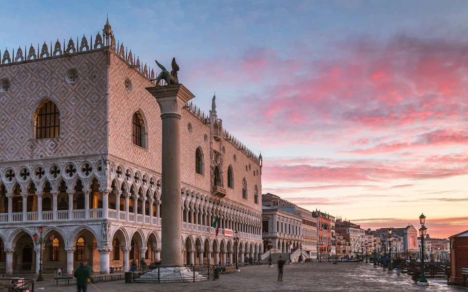 doge palace opening hours