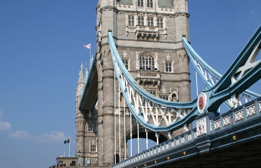 tower bridge tour