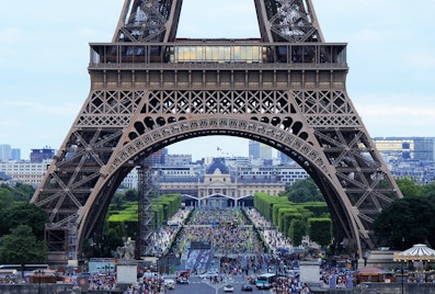 Torre Eiffel onde fica e pule as filas