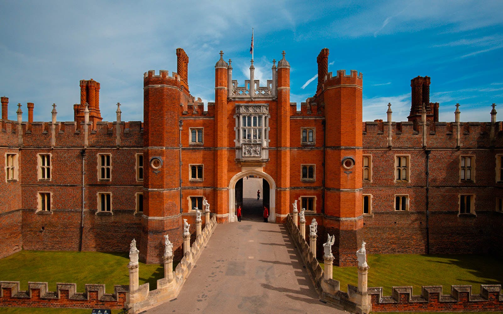 Hampton Court London Priority Access Tickets Tours Deals Offers