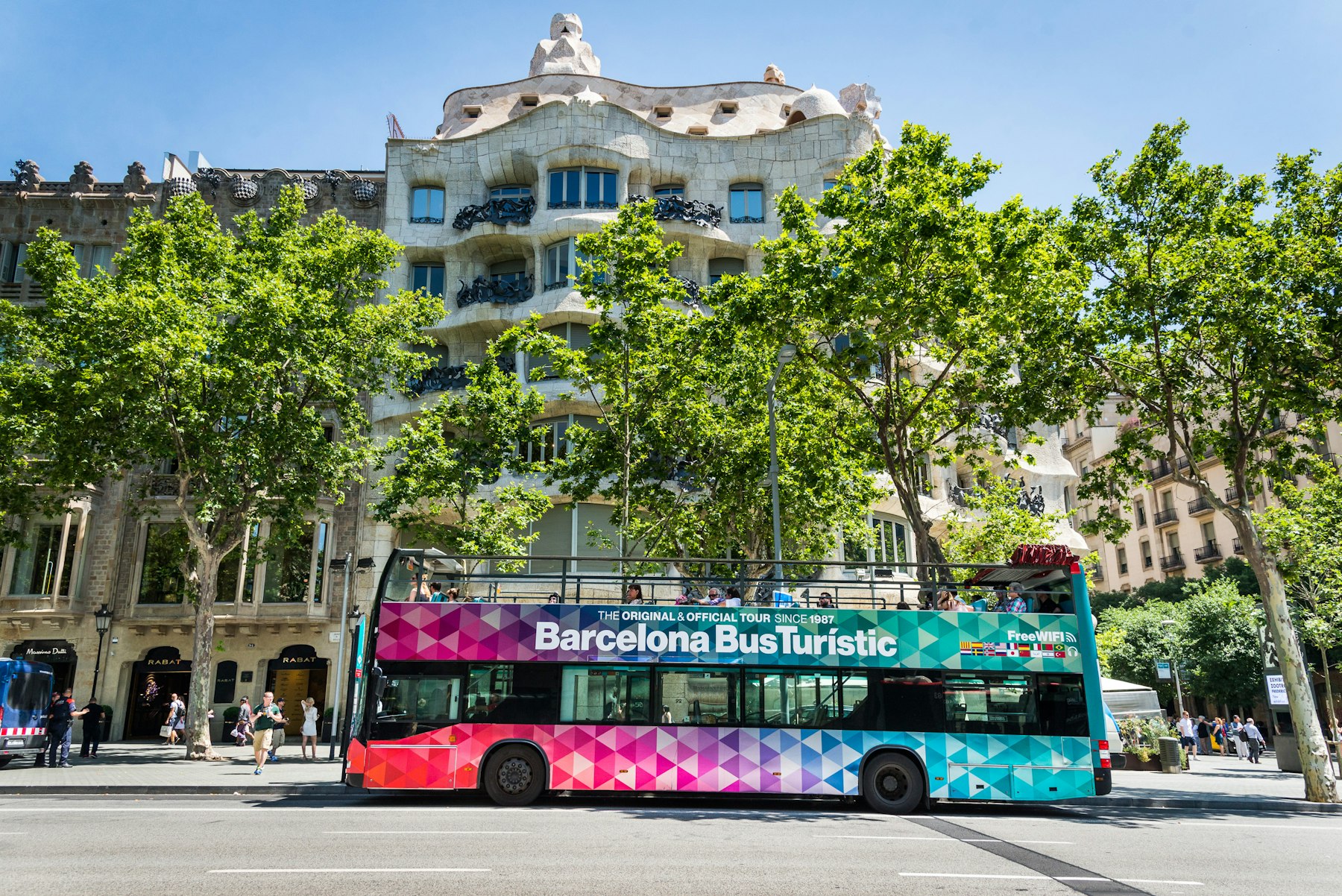 Barcelona Hop On Hop Off Tickets | Last Minute Hassle Free Tickets