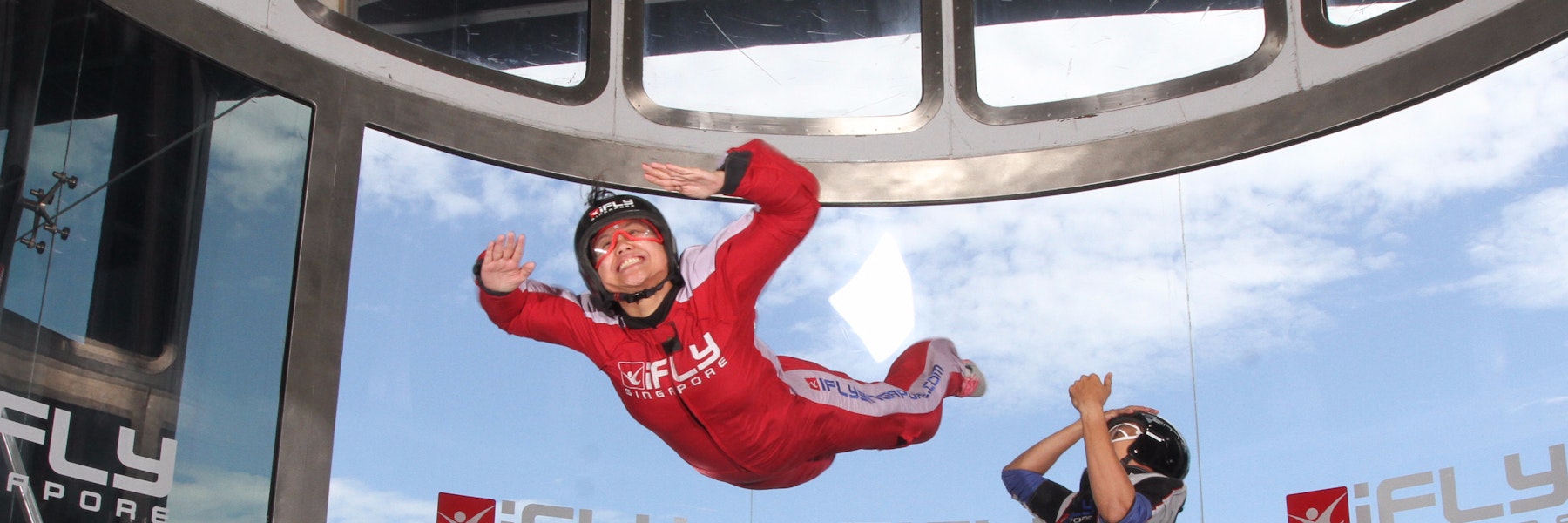 ifly singapore indoor skydiving