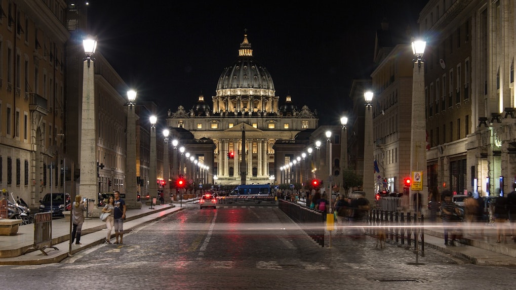 Basilica San Pietro di notte