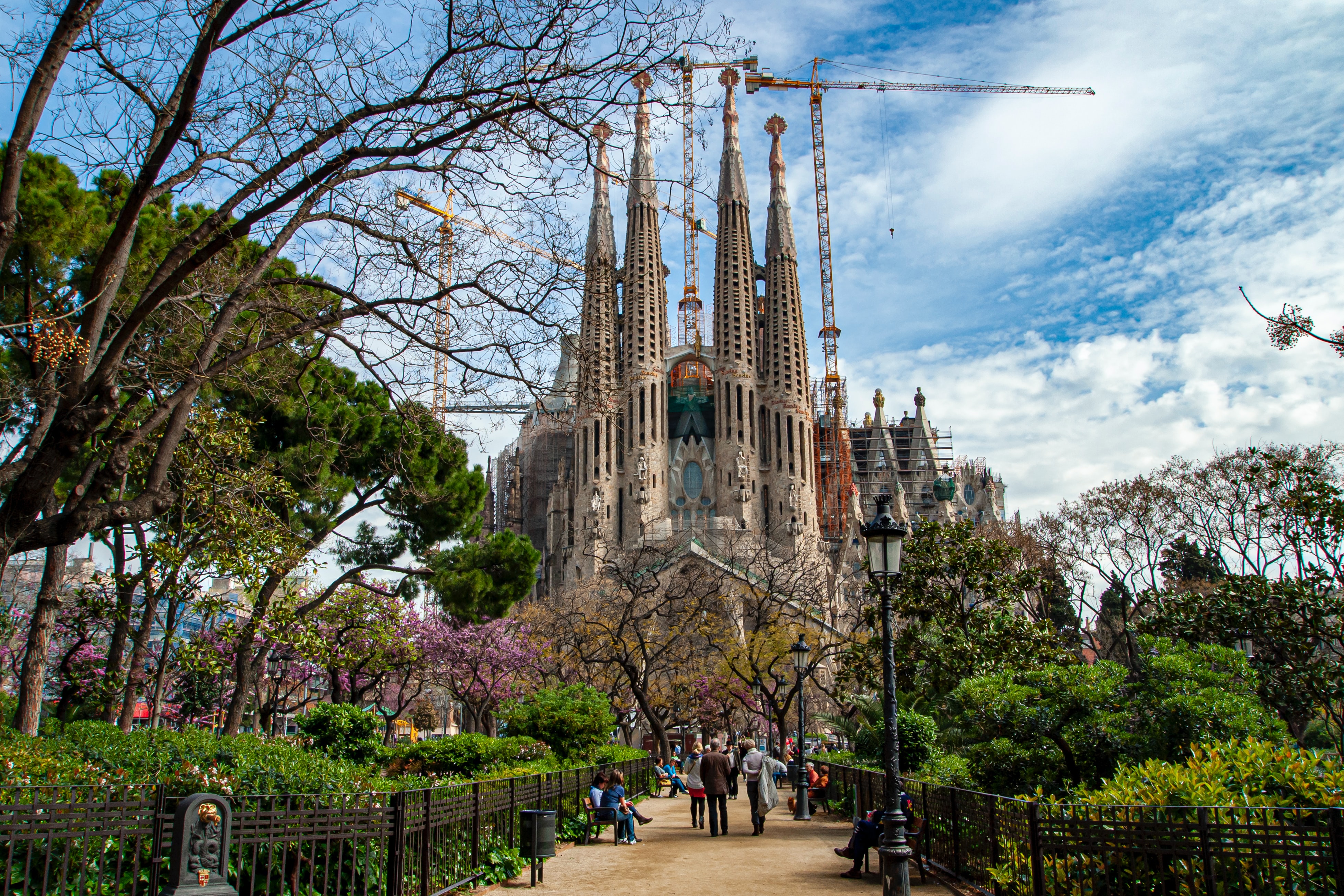 Sagrada Familia | Barcelona's Gothic Masterpiece