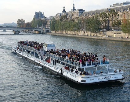 Paris Travel Guide - Paris Boat Tours 