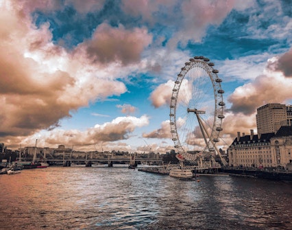 London eye capsule