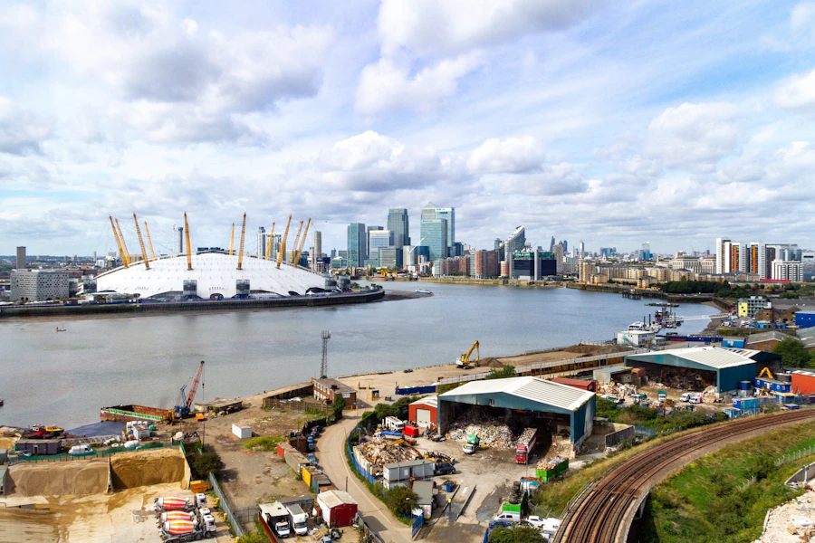 Up at the O2- Plan your visit