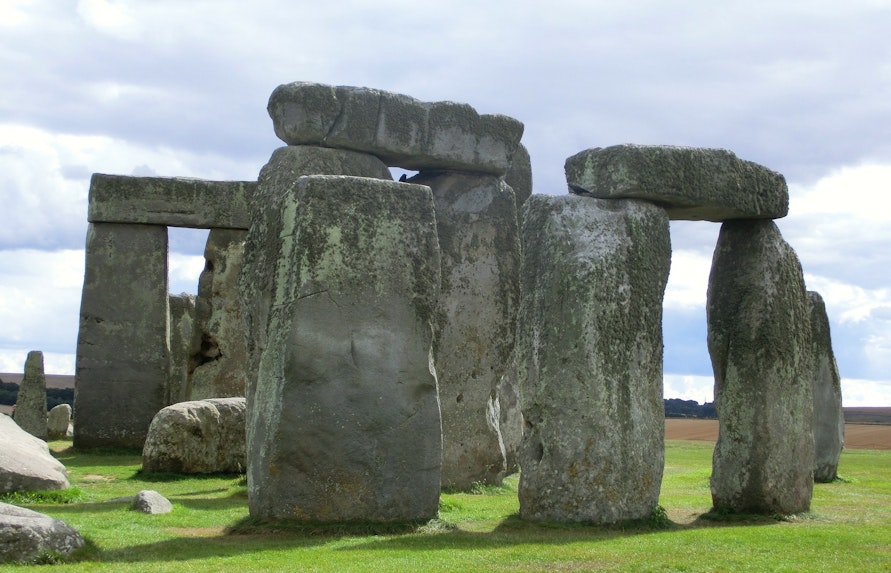 Stonehenge construction