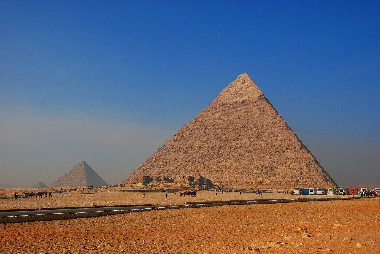The Pyramid of Khafre | A Majestic Tomb