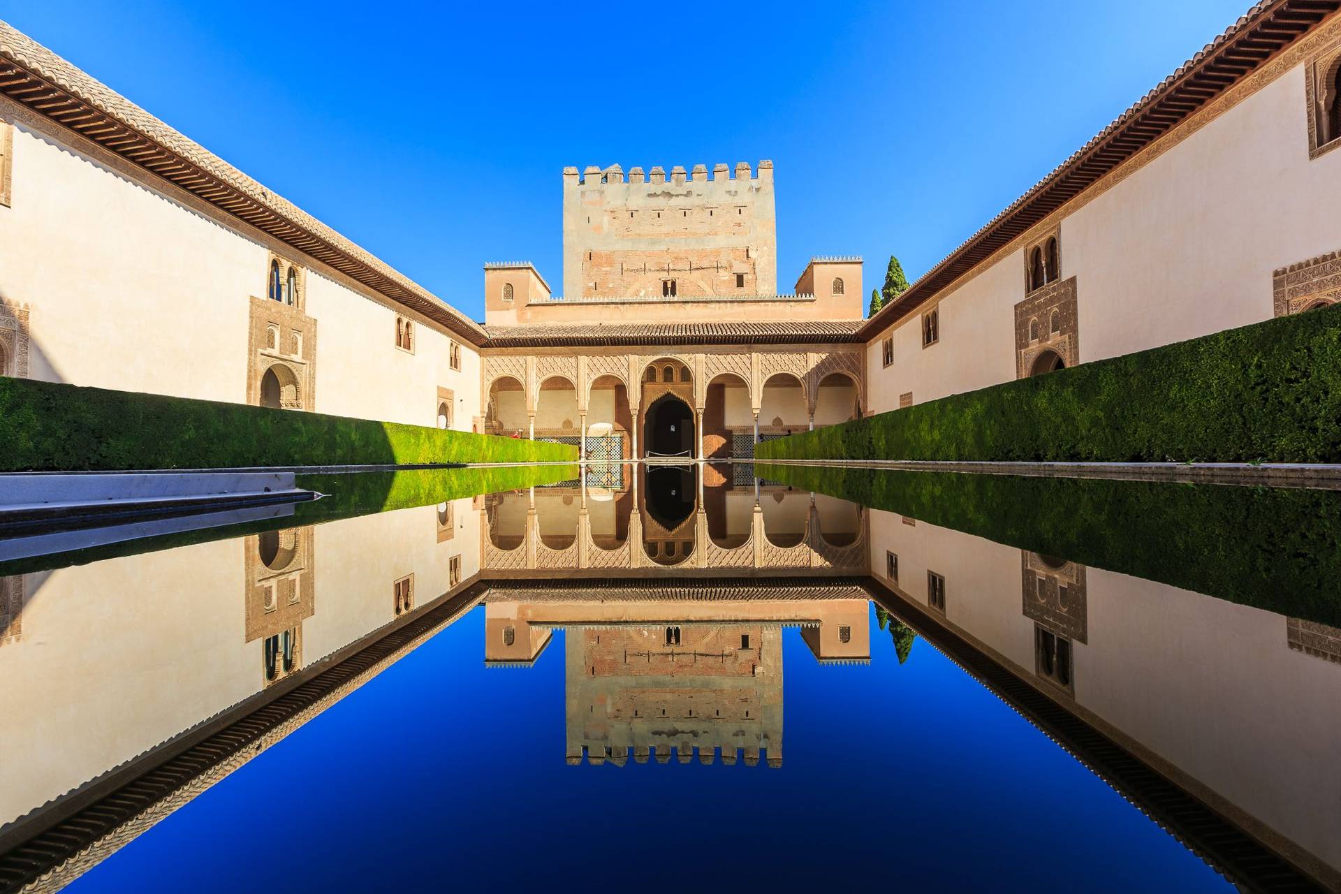 Palazzi Nasridi - Il Fiore All'Occhiello Dell'Alhambra