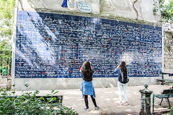 best things to do in paris - wall of love