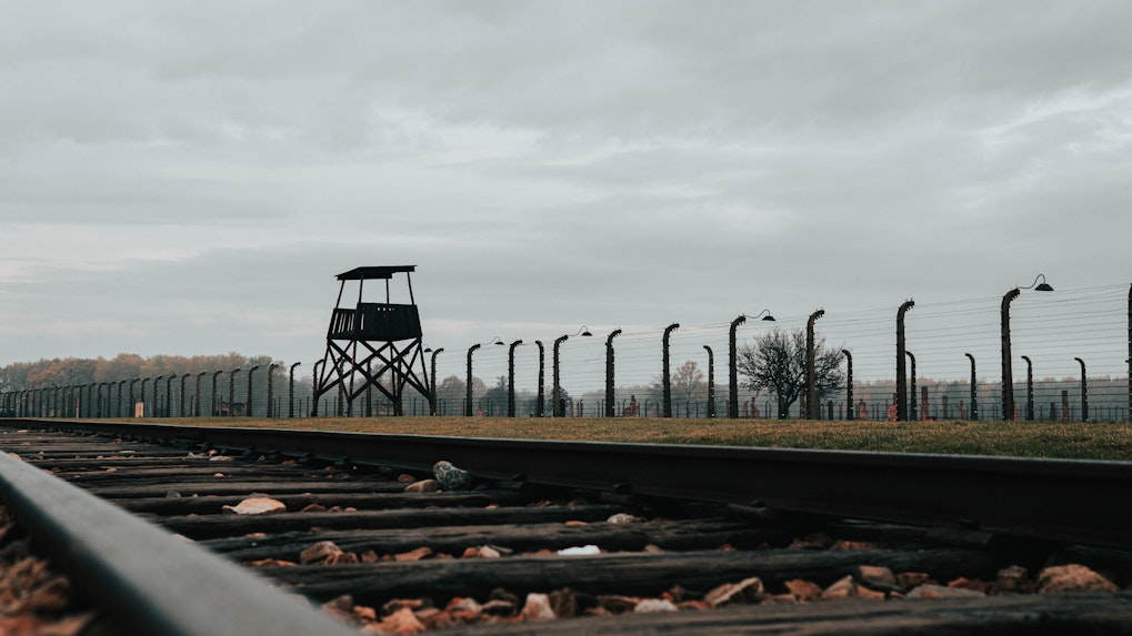 Tour di Auschwitz per arrivarci