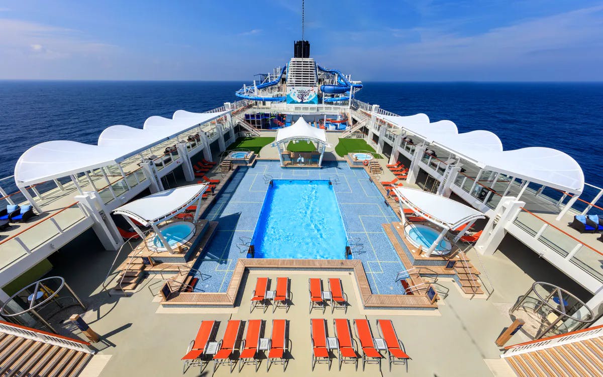 World Dream Getaway Cruise Exclusive Deals