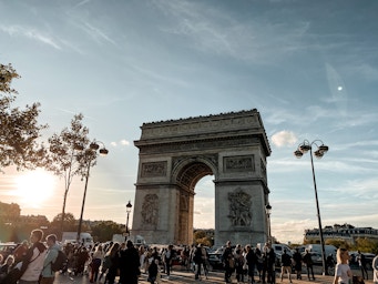 Mejor momento para viajar a París - Arco del Triunfo