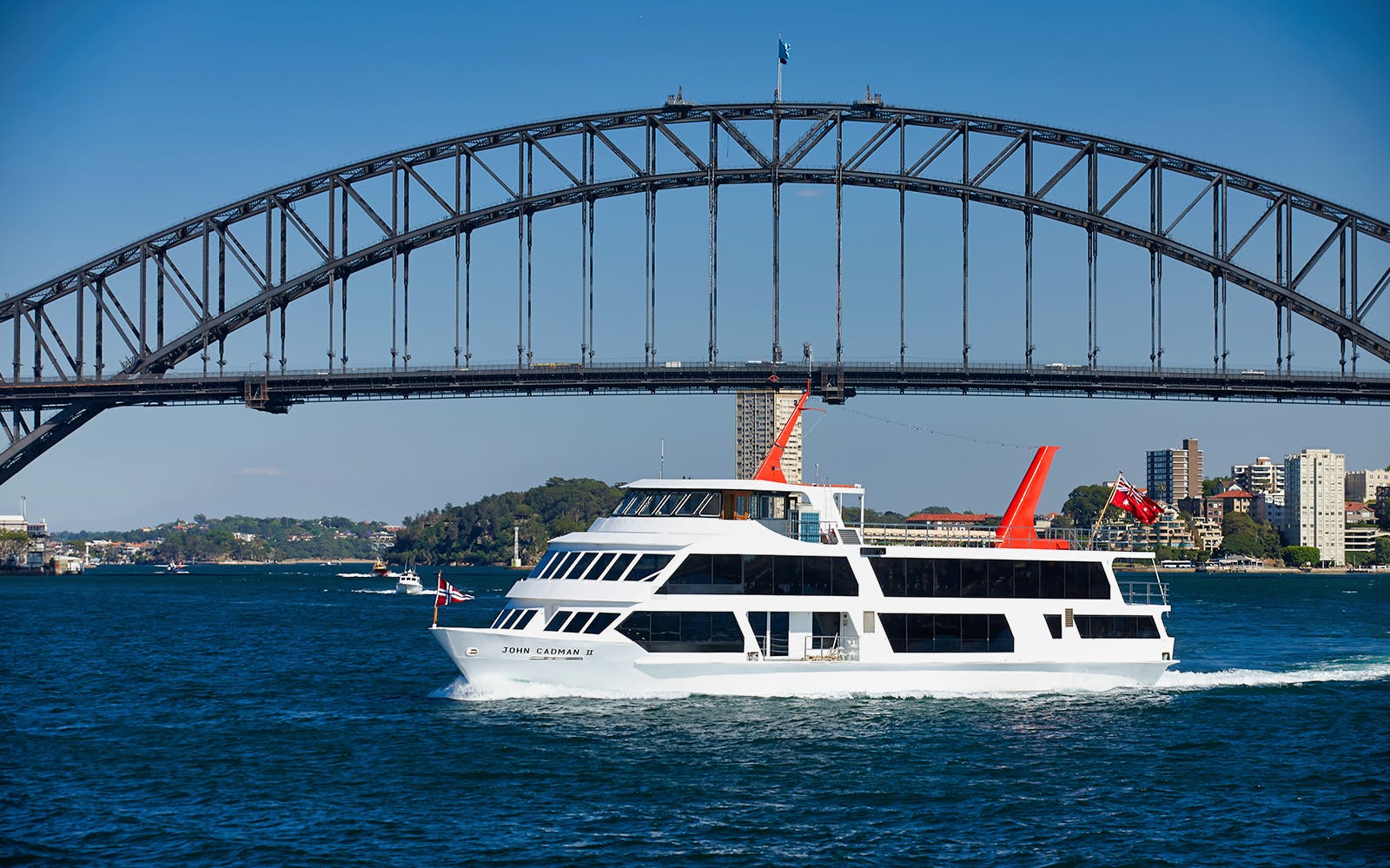 Sydney Harbor Cruises Luxury Cruises from the Sydney Harbor