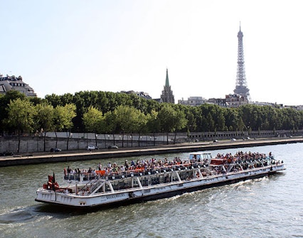 best things to do in paris - bateaux parisiens
