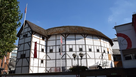 london in december Shakespeare's Globe