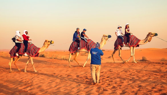 Locais do safári no deserto em Dubai