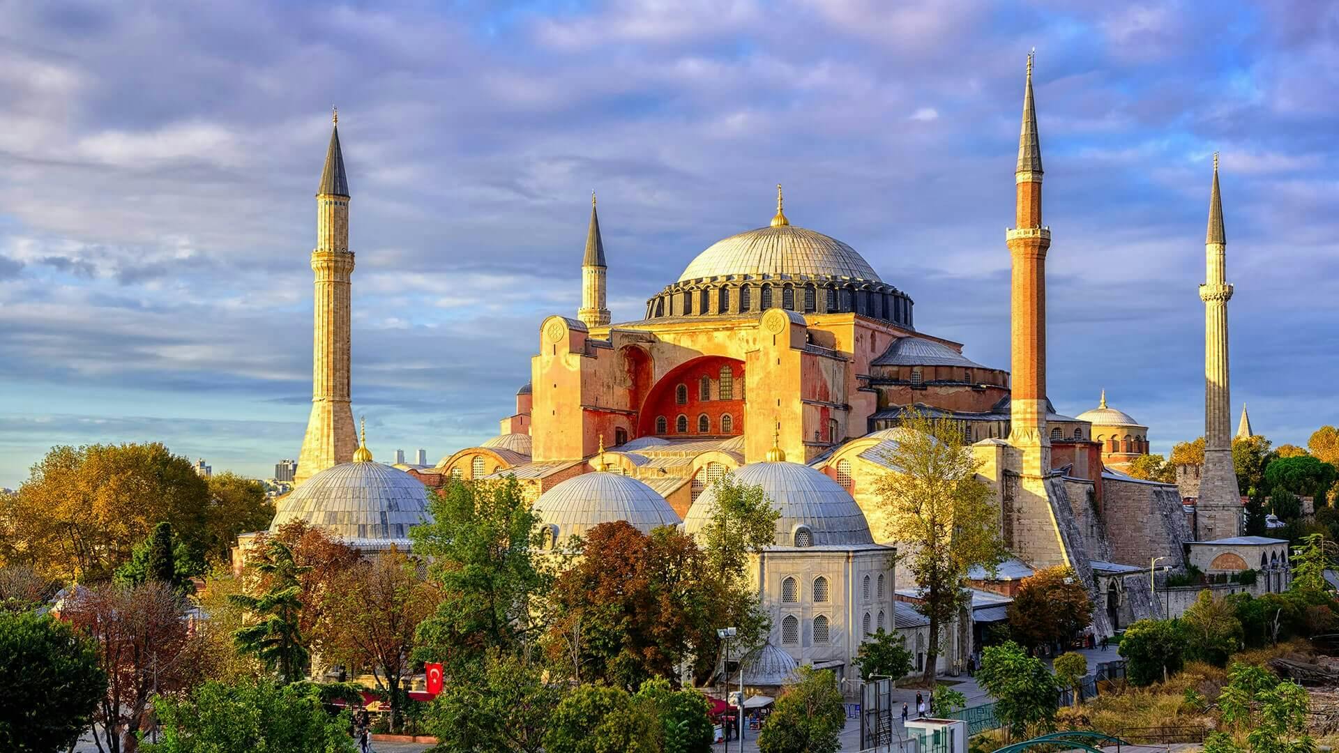 Hagia Sophia Church: A Look at its History, and Architecture & Design