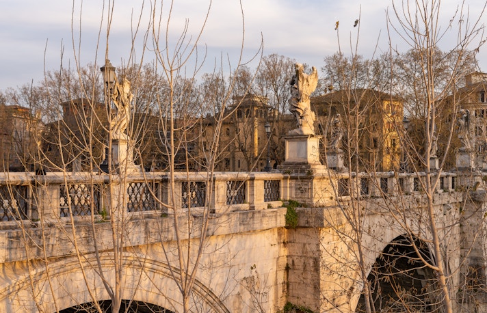 Ponte Sant'Angelo Angel con lanza
