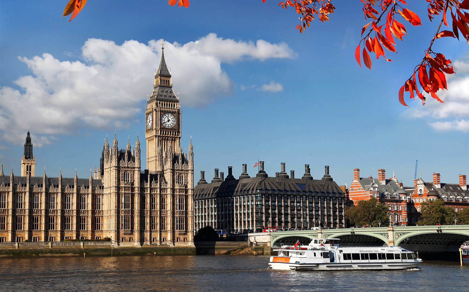 Stamford Bridge Tour Thames Cruise: Tower Of London – LGYC